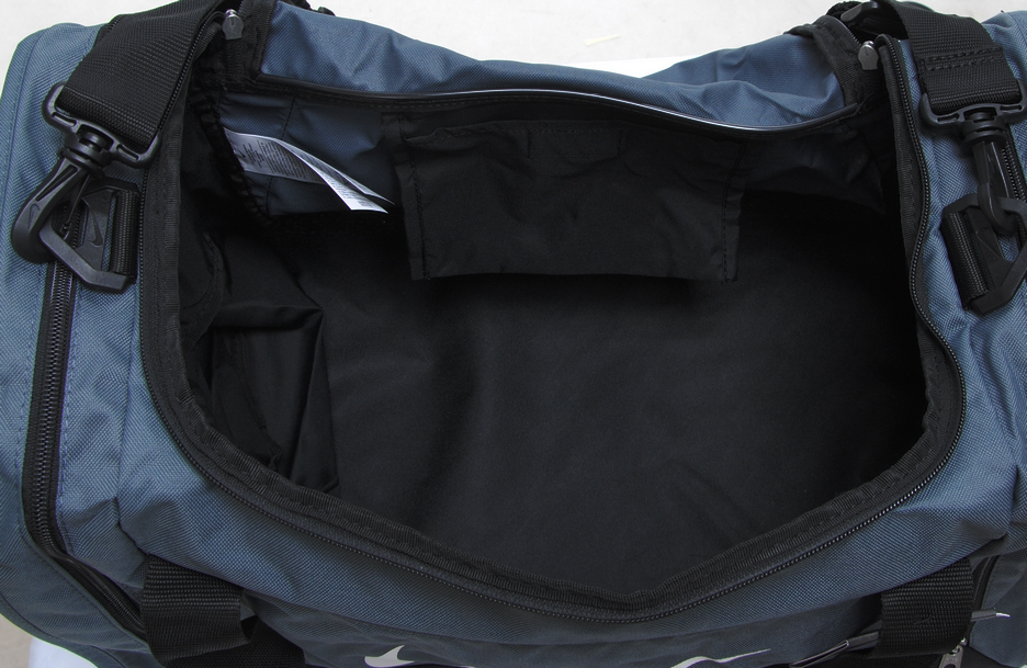 Nike Sporttasche mit Reißverschluss Brasilia 6 BA4829 074 