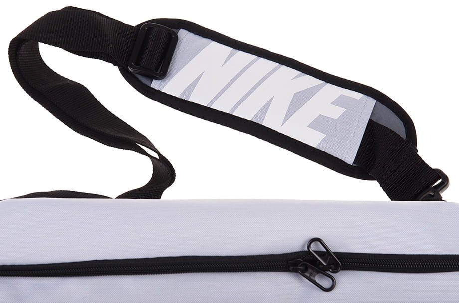 Nike Sporttasche mit Reißverschluss Brasilia BA5334 043
