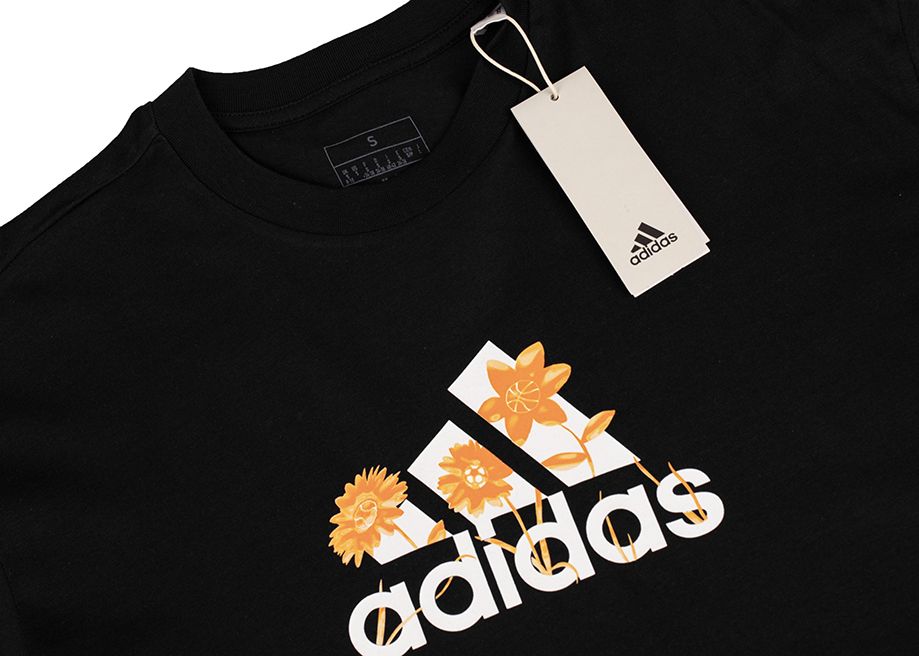 adidas Damen T-Shirt Flower Pack Badge of Sport IR5896