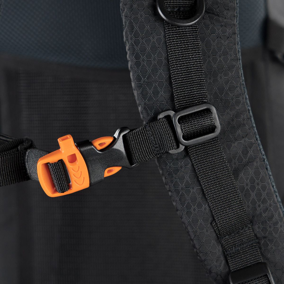 Alpinus Rucksack Travel Ornak 30 NH43547