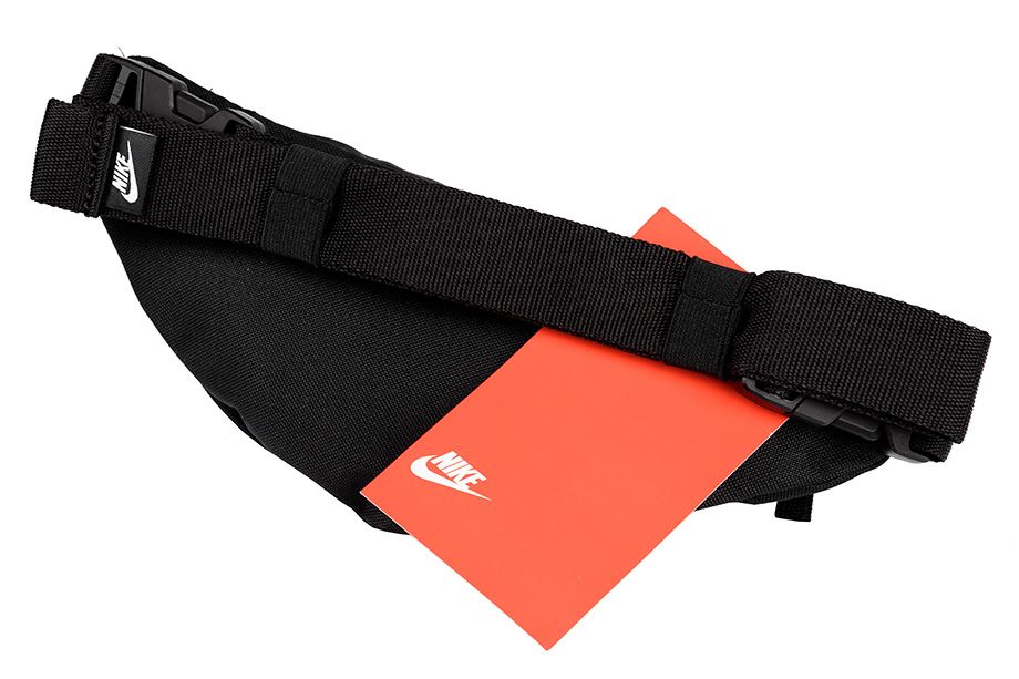 Nike Gürteltasche Heritage Hip Pack Small CV8964 010 Nike Gürteltasche Heritage Hip Pack Small CV8964 010