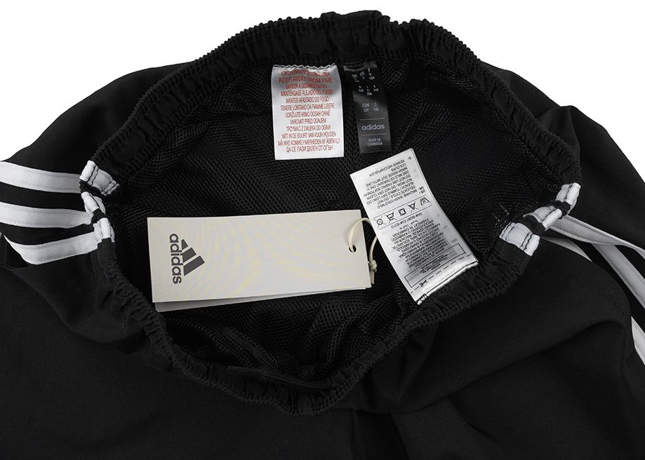 adidas Kinder kurze Hose Essentials 3-Stripes Woven HR6332 adidas Kinder kurze Hose Essentials 3-Stripes Woven HR6332