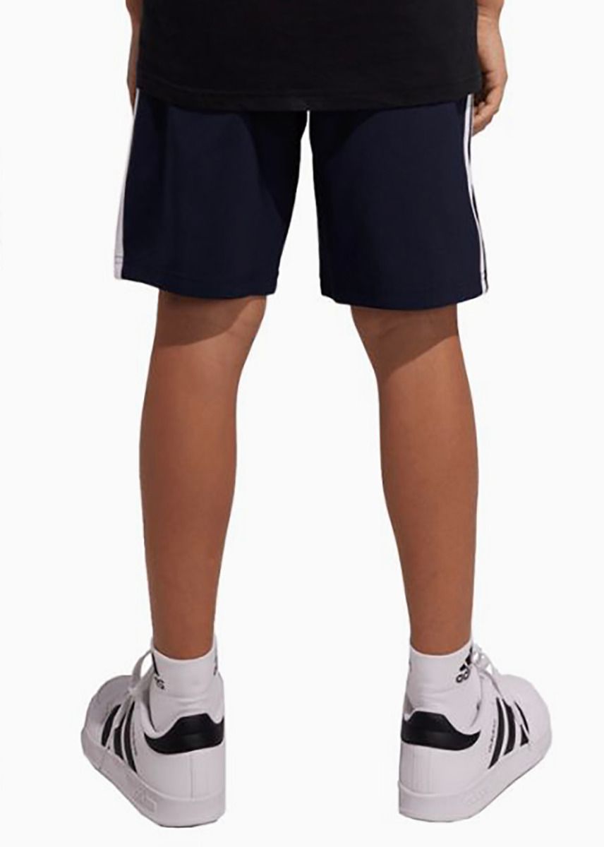 adidas Kinder kurze Hose Essentials 3-Stripes Woven IC6822 adidas Kinder kurze Hose Essentials 3-Stripes Woven IC6822