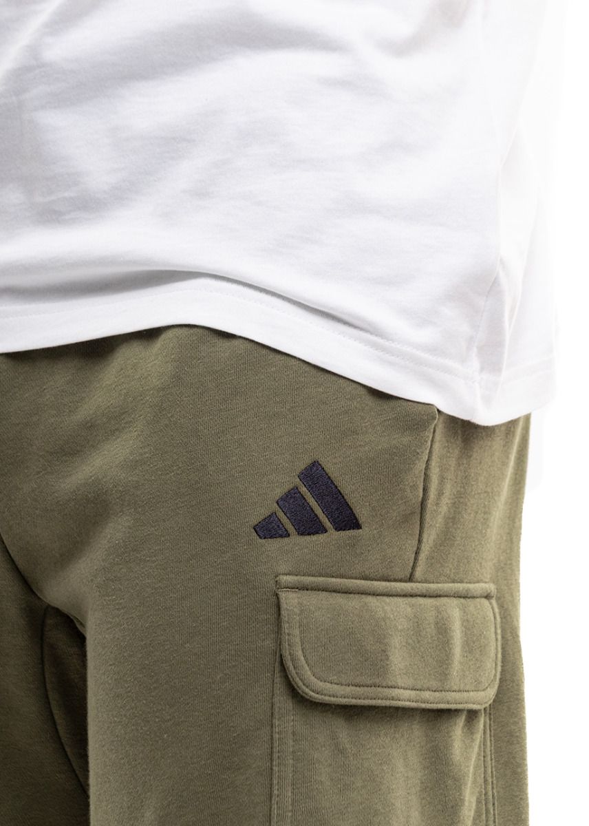 adidas Herren kurze Hose Essentials Feel Cozy French Terry Cargo JE6292 adidas Herren kurze Hose Essentials Feel Cozy French Terry Cargo JE6292