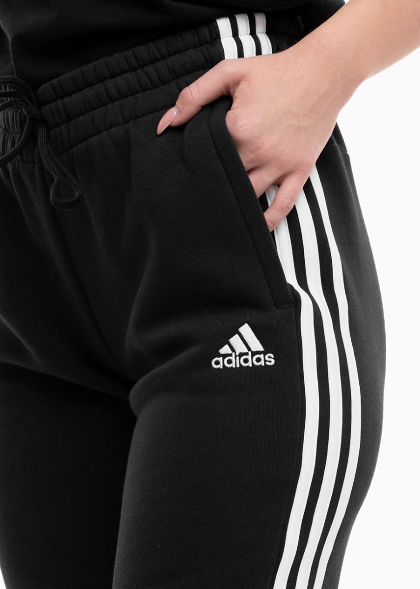 adidas Damenhose Essentials 3-Stripes Fleece Cuffed HZ5753