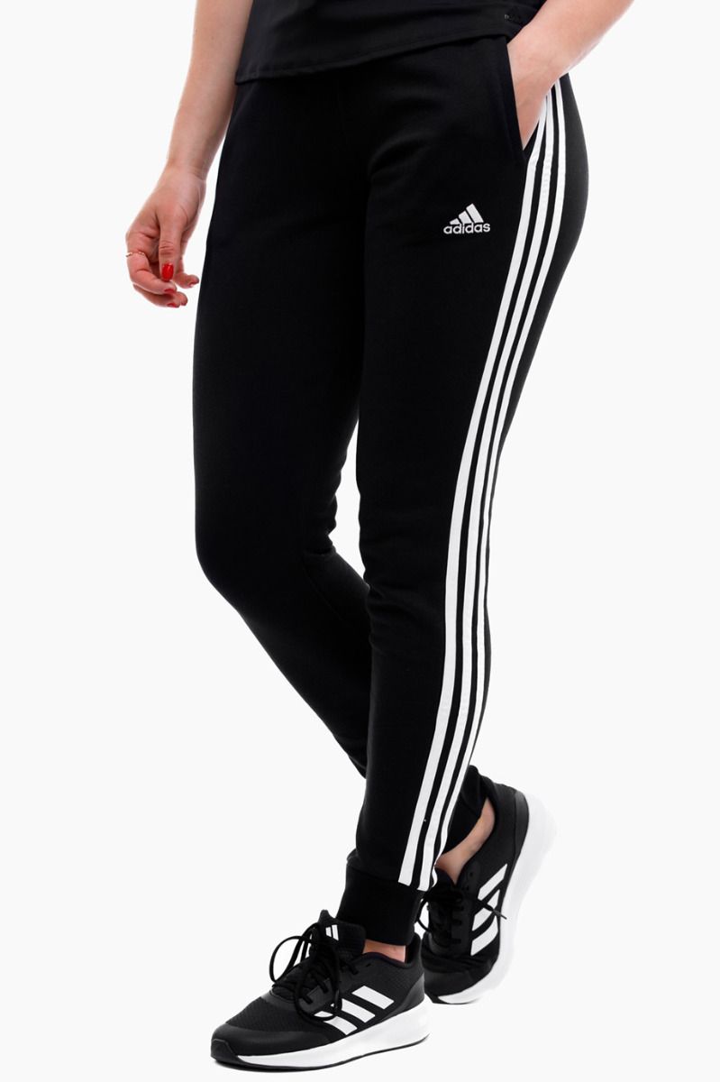 adidas Damenhose Essentials 3-Stripes French Terry Cuffed IC8770