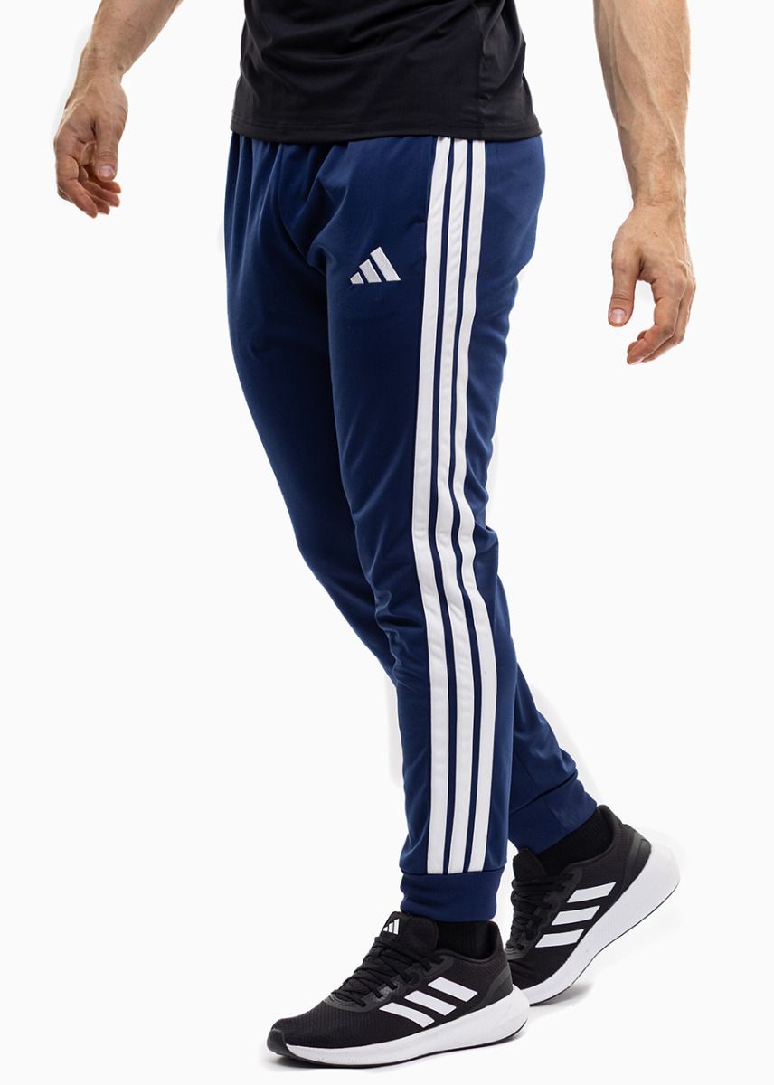 adidas Herrenhose 3-Stripes Tricot Regular Tapered JI8812 adidas Herrenhose 3-Stripes Tricot Regular Tapered JI8812
