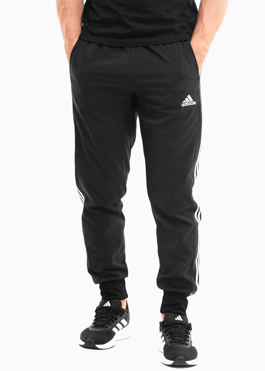 adidas Herrenhose Aerorady Essentials Tapered Cuff Woven 3-Stripes IC0041