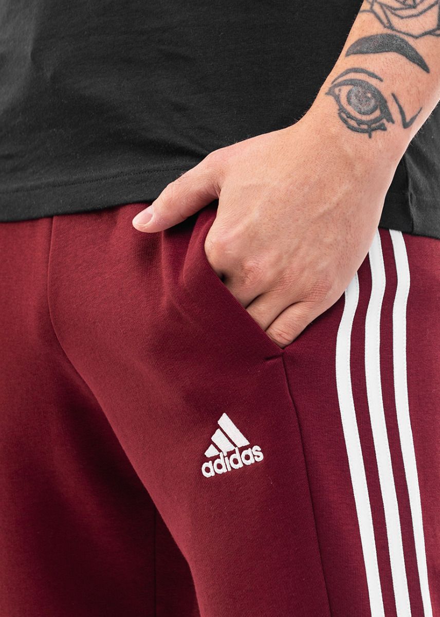 adidas Herrenhose Essentials Fleece 3-Stripes Tapered Cuff JG5951