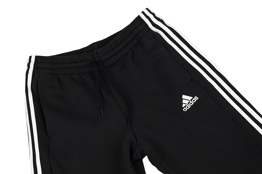 adidas Herrenhose Essentials Fleece 3-Stripes Tapered Cuff IB4030 adidas Herrenhose Essentials Fleece 3-Stripes Tapered Cuff IB4030
