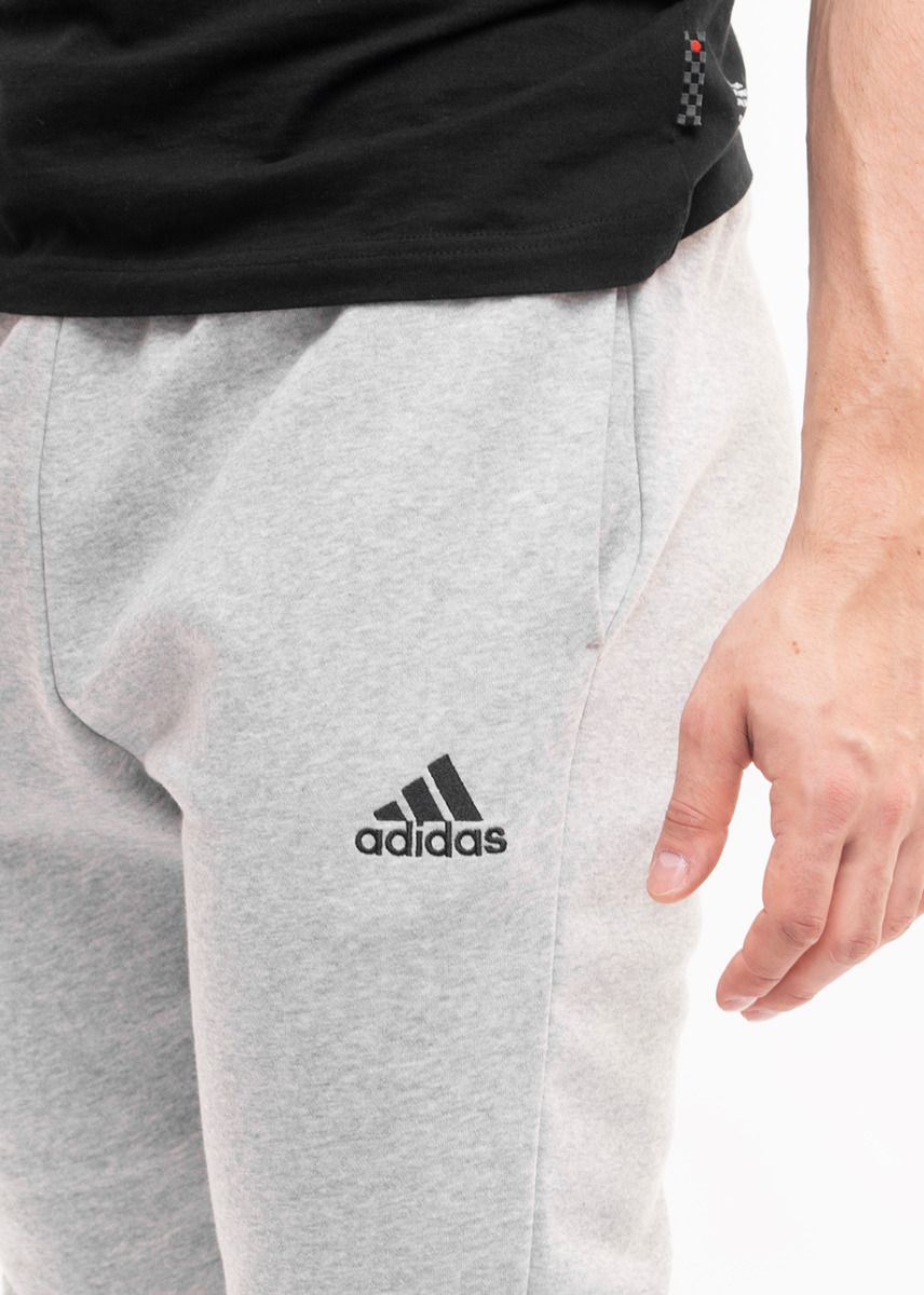 adidas Herren Jogginghose Essentials Fleece Regular Tapered HL2230