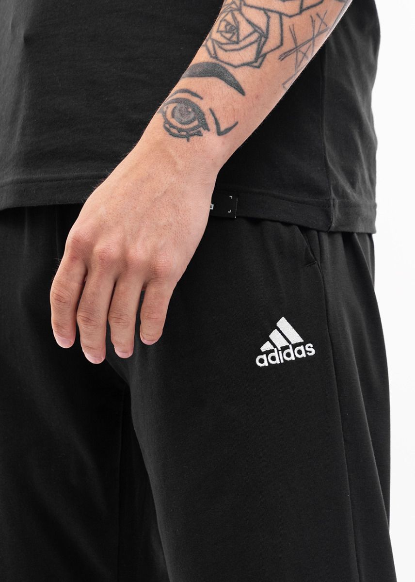 adidas Herrenhose Essentials Single Jersey Tapered Elasticized Cuff Logo IC0055