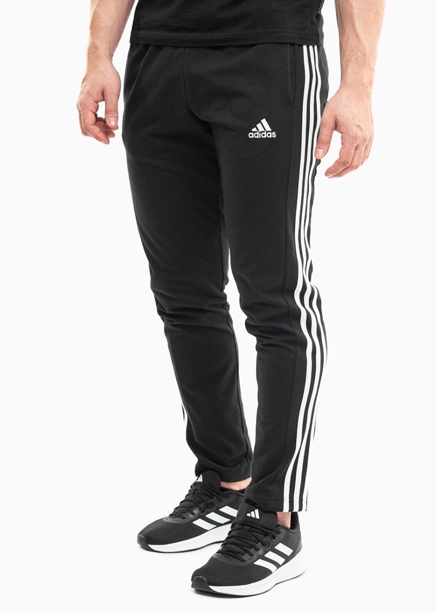 adidas Herrenhose Essentials Single Jersey Tapered Open Hem 3-Stripes IC0044