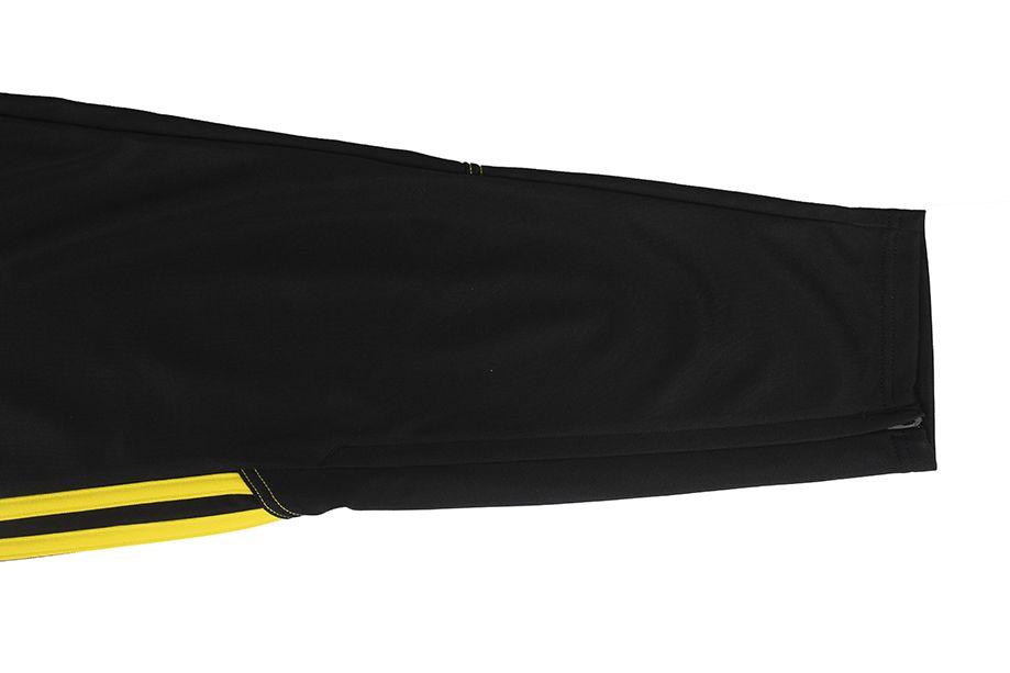 adidas Herren Jogginghose Tiro 23 Club Training Pants IC1585 adidas Herren Jogginghose Tiro 23 Club Training Pants IC1585