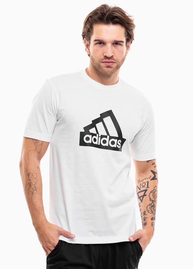adidas Herren T-Shirt Modern Essentials Graphic IW2634 adidas Herren T-Shirt Modern Essentials Graphic IW2634