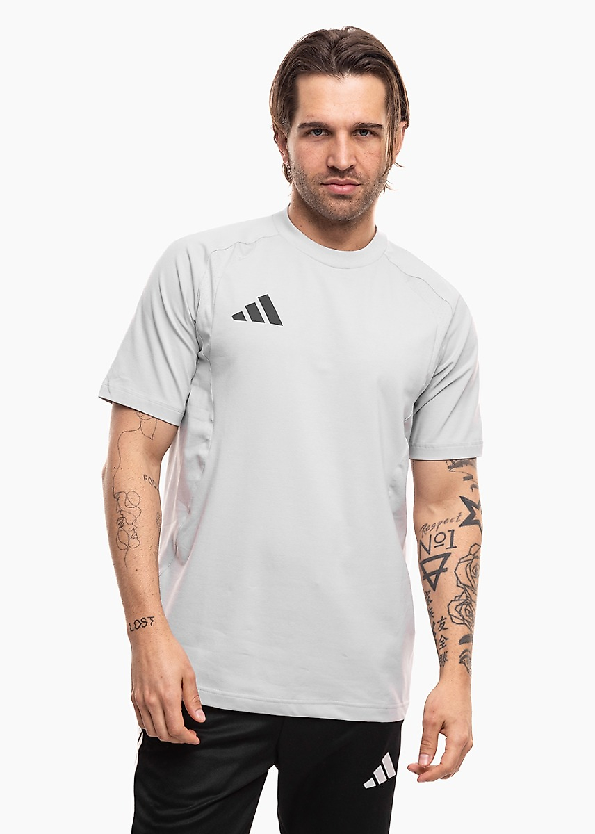 adidas Herren T-Shirt Tiro 26 Travel Tee KD1120