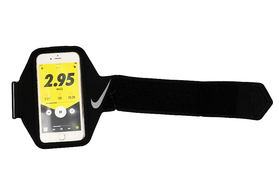 Nike Handyhülle auf der Schulter zum Laufen Lean Arm Band NRN65082