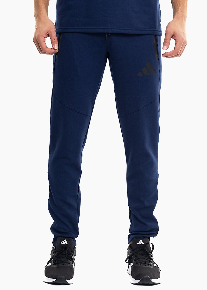 adidas Herrenhose Tiro 26 Travel Sweat Pant KF6073