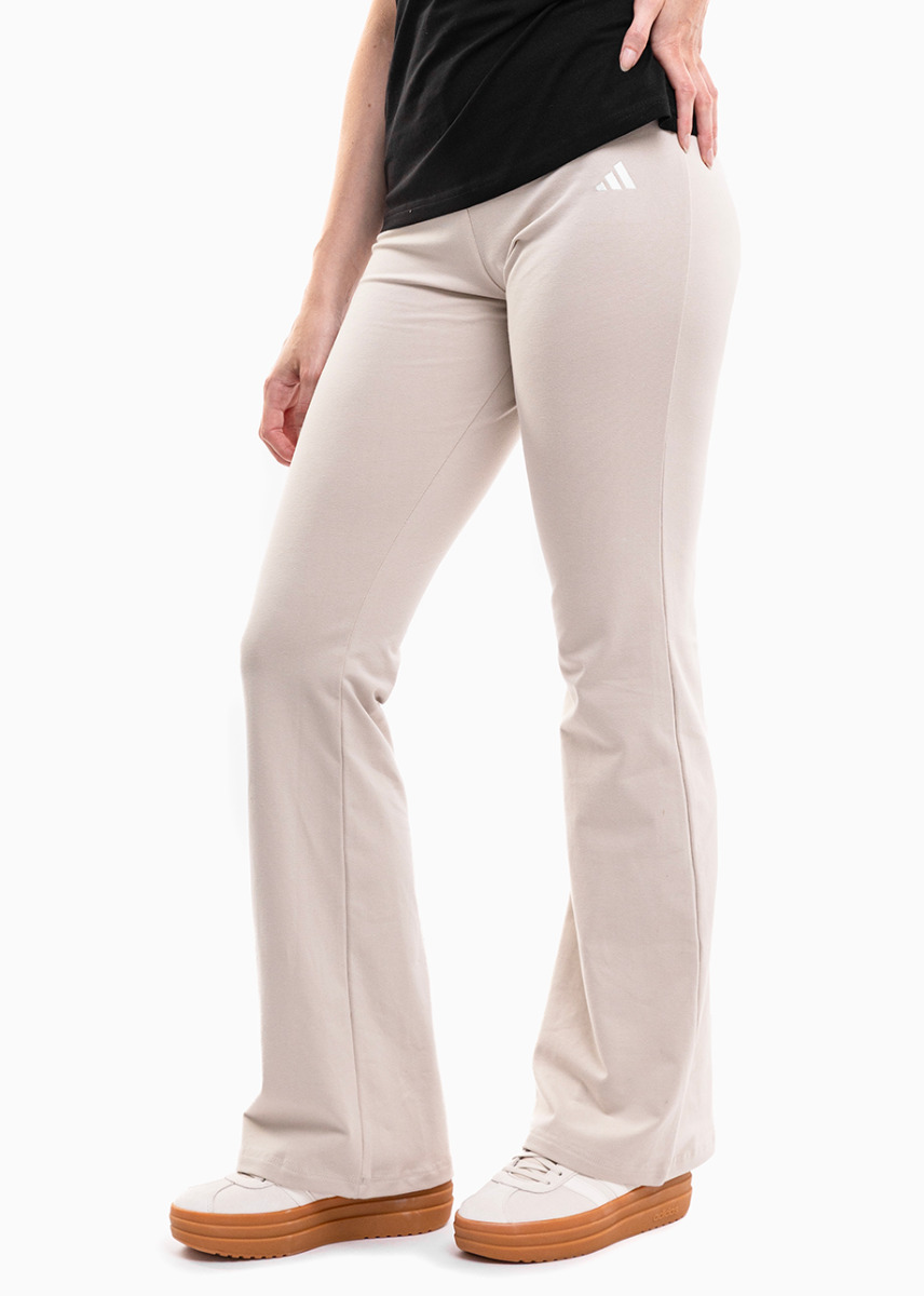 adidas Damen Leggings Essentials Small Logo Flared JD3072